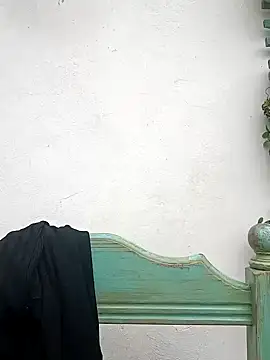 ConeNella online show from December 2024 05:29:01 PM