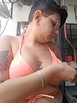 ConeNella online show from December 2024 04:25:02 PM