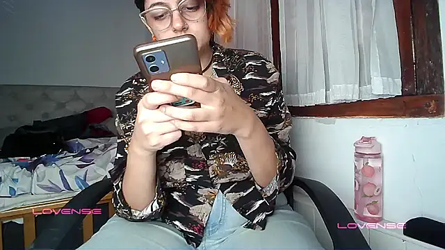 ConeNella online show from March 2025 03:03:02 PM