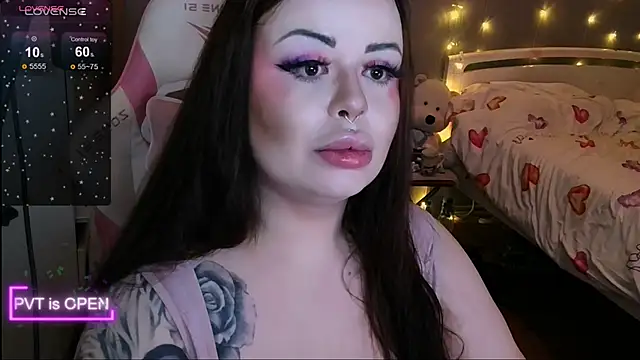 Snapshot of og_maddison chatting on December 2025 09:13:02 PM og maddison online show from December 2025 09:13:02 PM