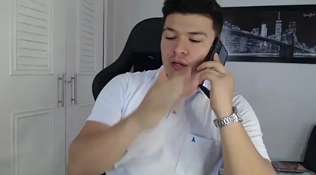 Snapshot of Plug_Control chatting on December 2024 07:22:01 PM Plug Control online show from December 2024 07:22:01 PM