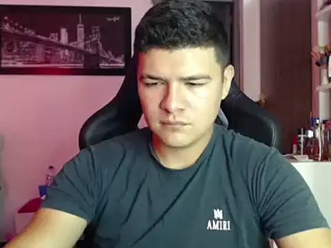 Snapshot of Plug_Control chatting on February 2025 03:49:02 PM Plug Control online show from February 2025 03:49:02 PM