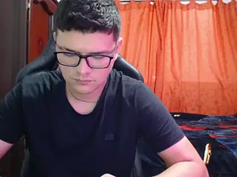 Snapshot of Plug_Control chatting on March 2025 03:12:02 PM Plug Control online show from March 2025 03:12:02 PM