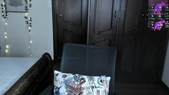 BlueBerry     online show from September 2025 09:50:01 PM