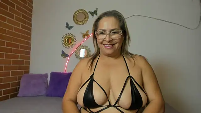 maja hills online show from January 2025 08:21:02 PM