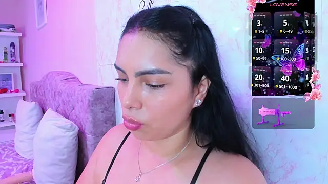 evelinn belen online show from April 2026 11:58:02 AM