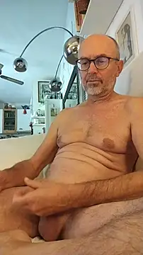 Snapshot of MadProfessor chatting on November 2025 01:44:01 PM MadProfessor online show from November 2025 01:44:01 PM