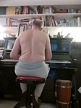 Snapshot of MadProfessor chatting on November 2025 11:20:02 AM MadProfessor online show from November 2025 11:20:02 AM