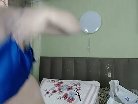 Kira Miler online show from February 2025 06:40:02 AM