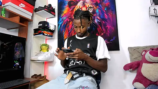 Snapshot of Pantera_black_21 chatting on September 2025 08:19:01 PM Pantera black 21 online show from September 2025 08:19:01 PM