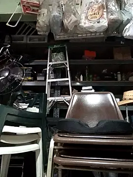 Miguel16i online show from November 2025 08:25:02 PM