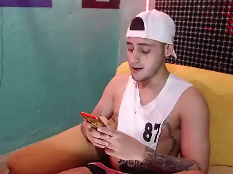 Snapshot of xxxxhotxoxo chatting on December 2024 06:13:01 PM xxxxhotxoxo online show from December 2024 06:13:01 PM