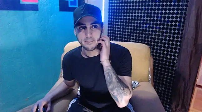 Snapshot of xxxxhotxoxo chatting on March 2025 04:43:02 AM xxxxhotxoxo online show from March 2025 04:43:02 AM