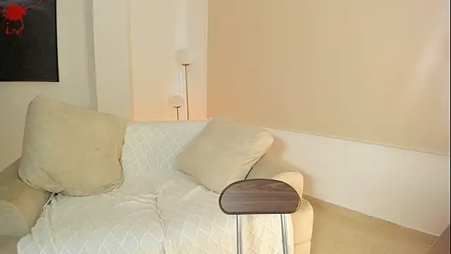 Snapshot of ina__nnaa chatting on March 2025 10:07:02 PM ina nnaa online show from March 2025 10:07:02 PM