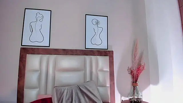 SiennaVidaal online show from December 2024 12:06:02 AM