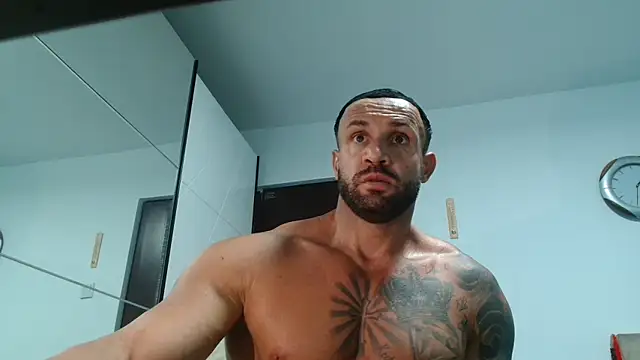Magnificmuscles89 online show from May 2026 10:32:02 AM