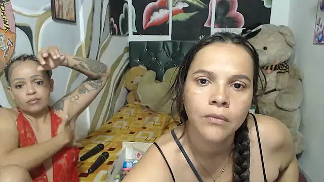 manzanahot9 online show from November 2025 03:07:01 AM