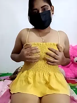 SLZAARA online show from November 2025 08:11:02 PM