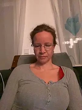 AnnikaRose online show from November 2025 06:45:02 AM