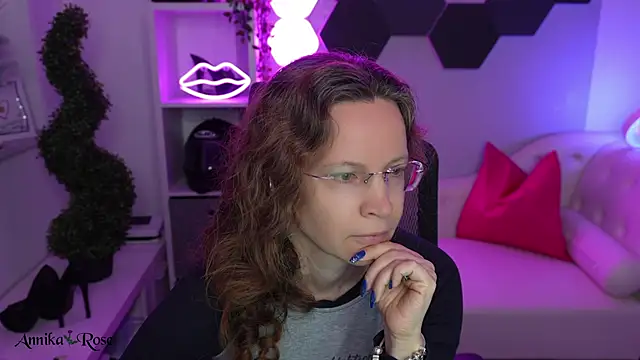 AnnikaRose online show from February 2026 08:07:01 AM