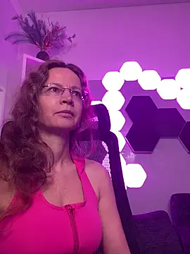 AnnikaRose online show from April 2026 06:17:01 AM