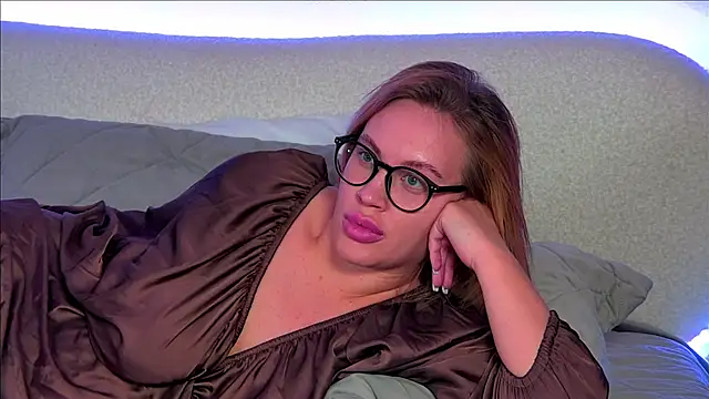 MariaNeumann online show from February 2025 12:38:02 PM