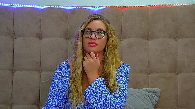 MariaNeumann online show from March 2025 03:39:01 PM