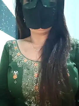 Aishwaryaa 69 online show from March 2025 12:19:02 PM