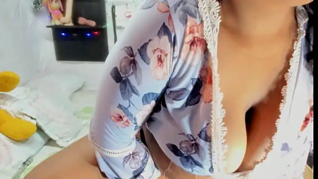 2020vanessapalecia online show from December 2024 09:45:02 PM