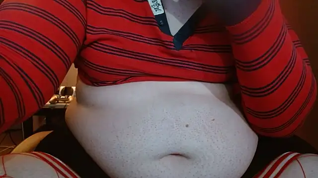 Snapshot of cosmicjones chatting on December 2024 09:40:02 PM cosmicjones online show from December 2024 09:40:02 PM