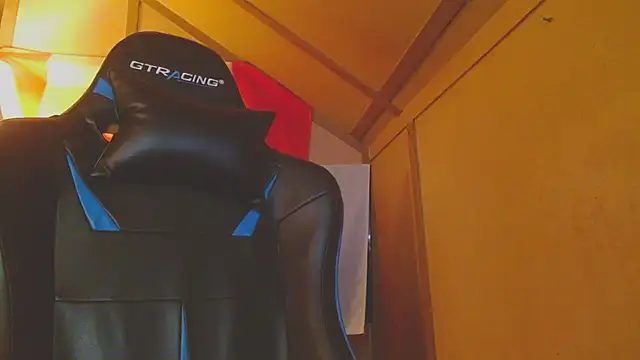 Snapshot of cosmicjones chatting on February 2025 02:45:01 PM cosmicjones online show from February 2025 02:45:01 PM