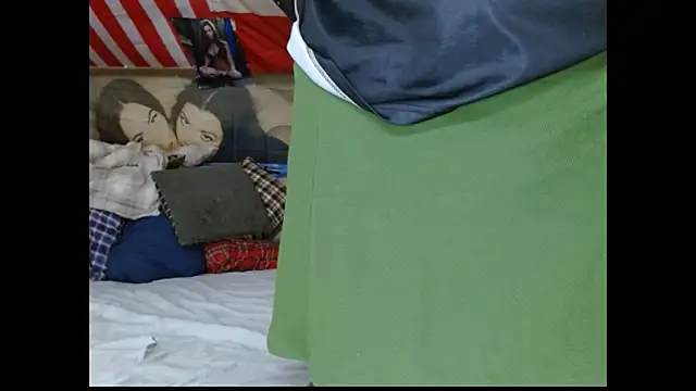 Snapshot of cosmicjones chatting on January 2026 09:34:02 AM cosmicjones online show from January 2026 09:34:02 AM