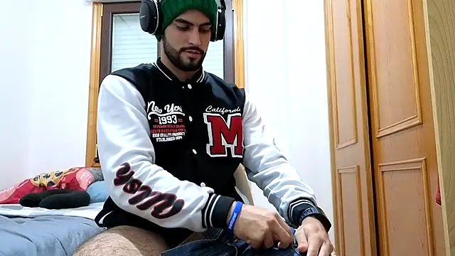 Snapshot of Jackyrose chatting on December 2024 01:56:02 AM Jackyrose online show from December 2024 01:56:02 AM