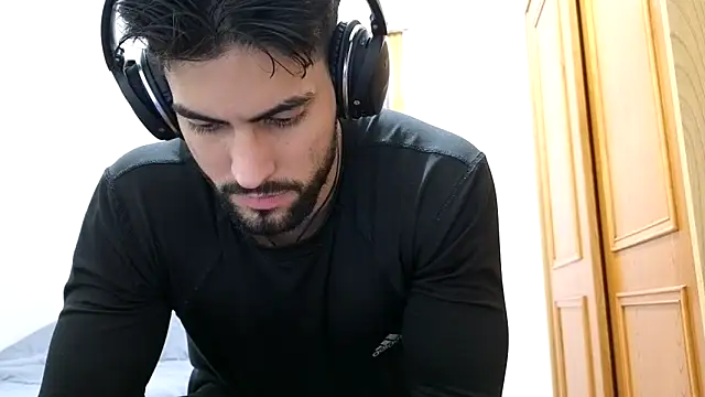 Snapshot of Jackyrose chatting on December 2024 03:51:01 AM Jackyrose online show from December 2024 03:51:01 AM