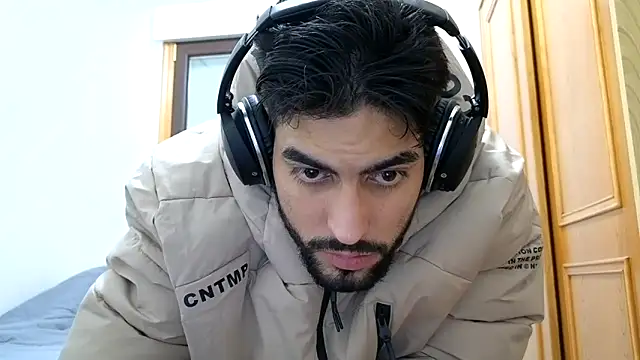 Snapshot of Jackyrose chatting on December 2024 06:56:02 AM Jackyrose online show from December 2024 06:56:02 AM