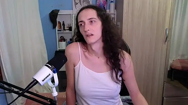 Snapshot of MemiKouki chatting on November 2025 05:34:02 PM MemiKouki online show from November 2025 05:34:02 PM