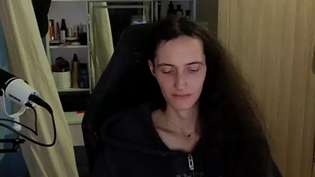 Snapshot of MemiKouki chatting on February 2026 02:56:02 PM MemiKouki online show from February 2026 02:56:02 PM