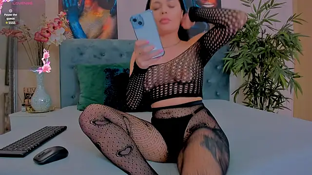 MichelleReys online show from January 2025 12:12:01 AM