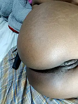 Snapshot of cuttie_sasha chatting on October 2025 03:10:01 PM cuttie sasha online show from October 2025 03:10:01 PM