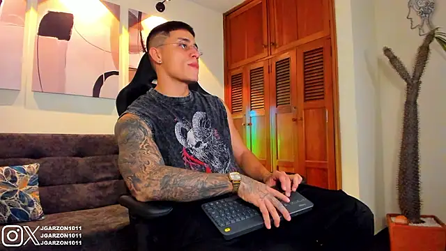 Snapshot of _joansoto chatting on February 2026 12:43:02 PM joansoto online show from February 2026 12:43:02 PM