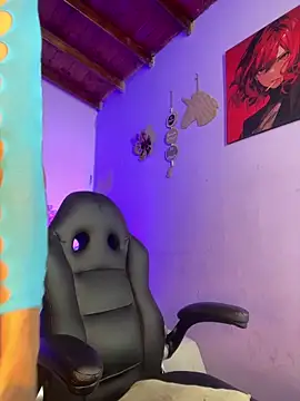 Snapshot of Alexa_Chanell_Oficial chatting on November 2025 04:33:01 AM Alexa Chanell Oficial online show from November 2025 04:33:01 AM