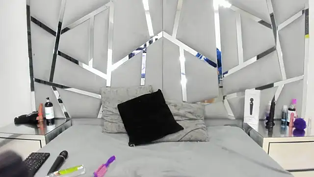 Catherinee69 x online show from March 2025 08:26:02 AM