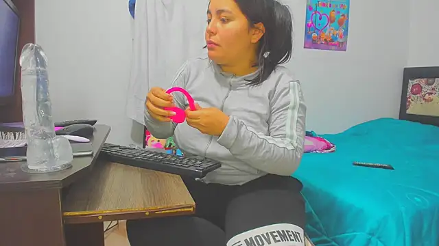 yournaughtyandsexyprinces online show from September 2025 02:33:02 AM