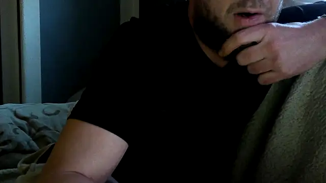 Snapshot of donhulio482 chatting on March 2025 04:00:02 PM donhulio482 online show from March 2025 04:00:02 PM