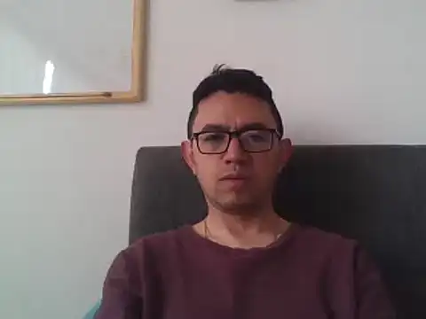 Snapshot of Diptongo chatting on December 2024 03:35:01 PM Diptongo online show from December 2024 03:35:01 PM