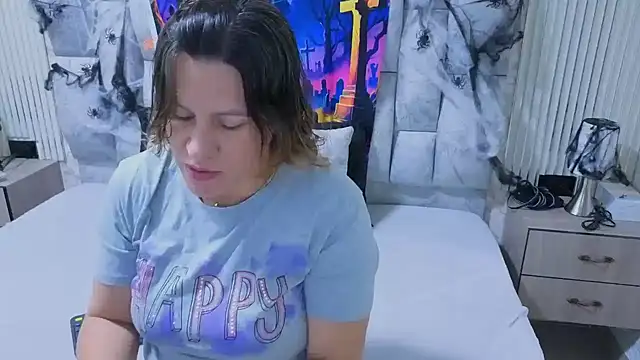 charlotte  G online show from October 2025 11:17:01 AM