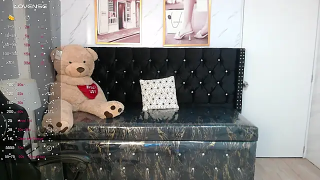 Snapshot of liz_25b chatting on March 2025 03:20:01 AM liz 25b online show from March 2025 03:20:01 AM