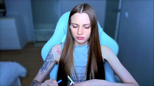 StellaLawless online show from May 2026 08:24:02 PM