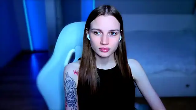 Snapshot of StellaLawless chatting on June 2026 10:44:01 PM StellaLawless online show from June 2026 10:44:01 PM