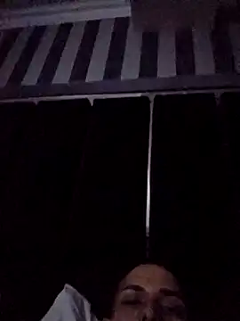 Snapshot of denisxlRo chatting on January 2025 05:46:02 AM denisxlRo online show from January 2025 05:46:02 AM